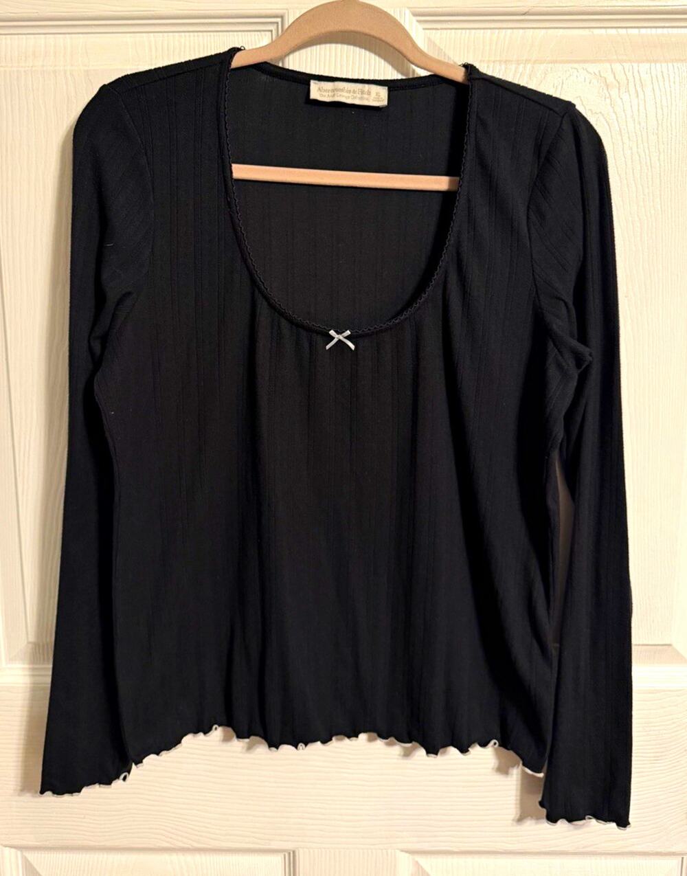 Abercrombie & Fitch Women’s XL Pointelle Knit Lettuce Hem Top Coquette Soft